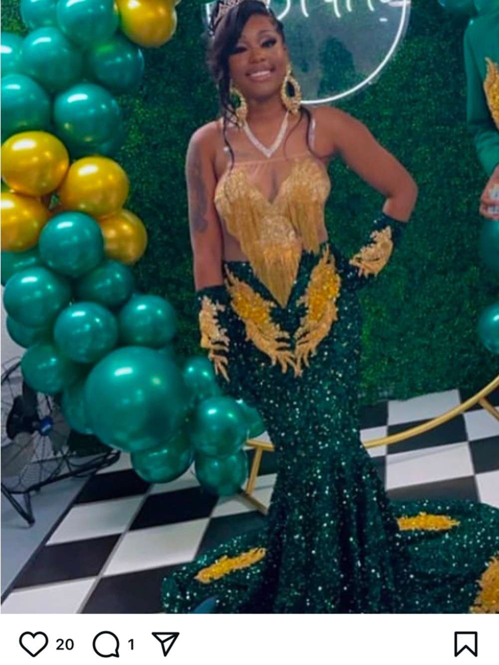 Emerald Green Sequin Mermaid Prom Dress with Gold Appliqué